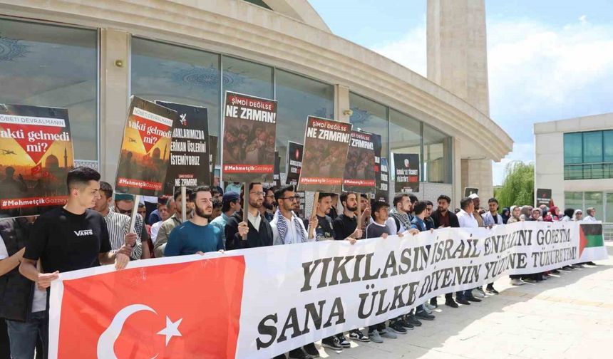 Elazığ’da üniversite öğrencileri Gazze için yürüdü