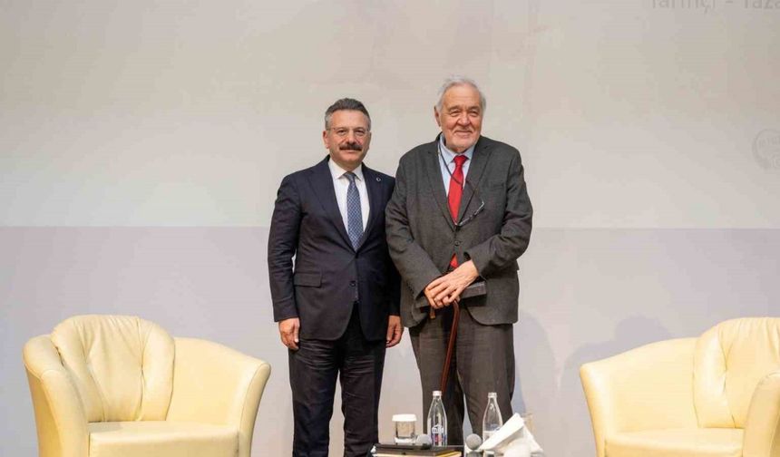 Eskişehir’de İlber Ortaylı’nın katılımıyla "Türk Kültürü ve Yunus Emre" söyleşisi düzenlendi