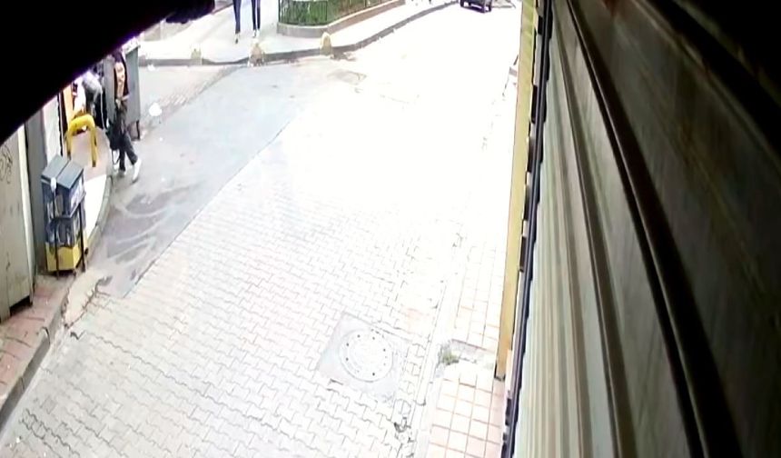 Fatih’te kuyumcu çalışanı pırlanta dolu poşeti çöpe attı, kağıt toplayıcısı bulup aldı