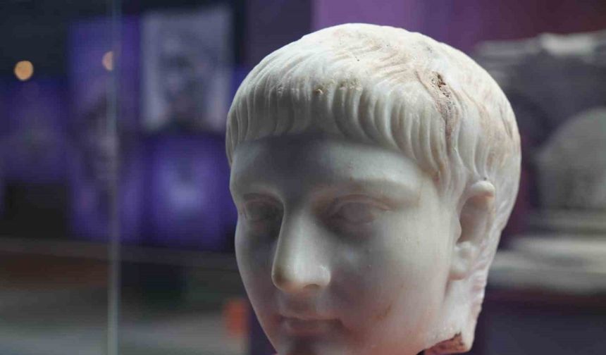 Germanicus’un mermer heykel başı Samsun’da sergileniyor