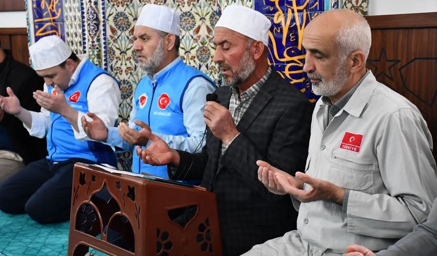 Hacı adayları dualarla kutsal topraklara uğurlandı