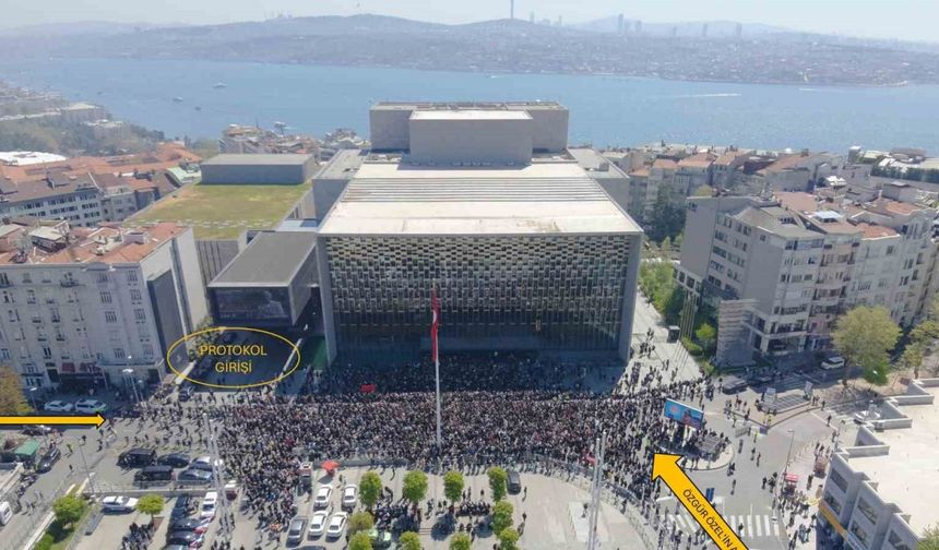 İstanbul Valiliği, "Özgür Özel’in makam aracı kapalı otoparka alınmadı" iddialarını yalanladı
