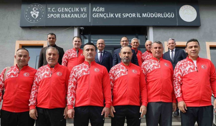 Karate Milli Takımından Çelebi’yi Teşekkür Ziyareti