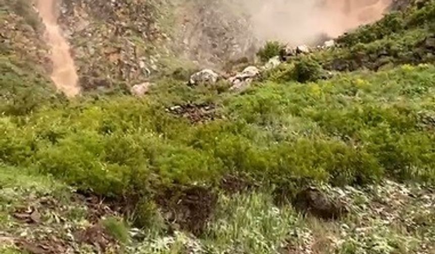 Kars’ta sağanak sele neden oldu, Akyaka Kanyonu’nda şelaleler oluştu