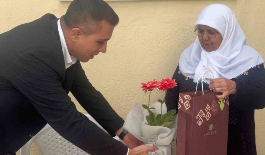 Kaymakamdan duygulandıran ziyaret