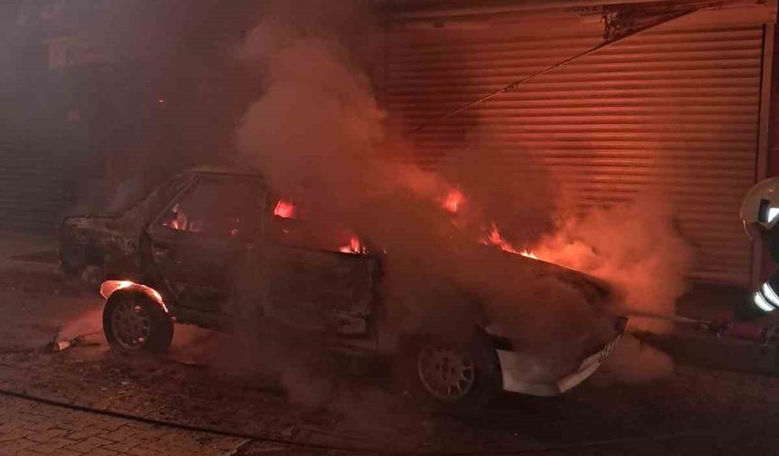 Konya’da 4 araç kundaklandı