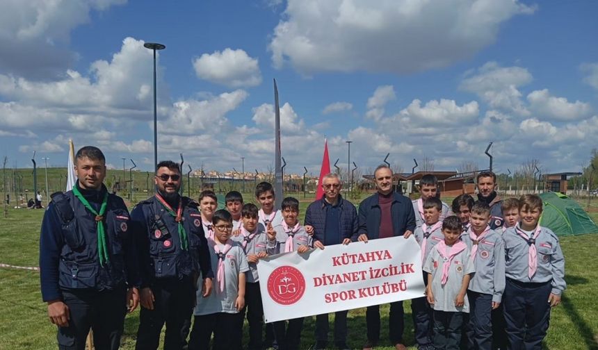 Kütahya’da izcilik kampı, gençlere milli ve manevi eğitim