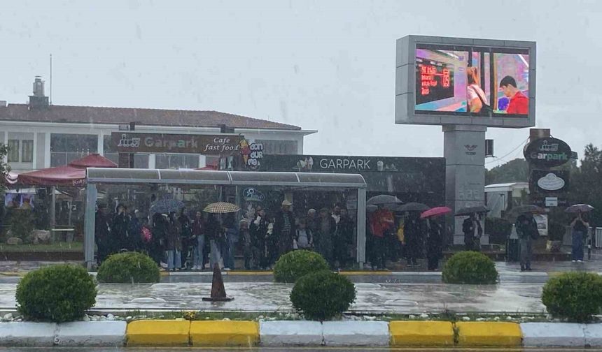 Meteorolojiden ’sarı kod’ uyarısı sonrası Aydın’da yağmur etkili oldu
