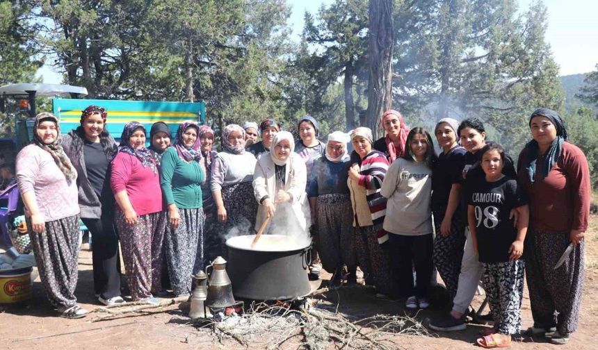 Milletvekili Ün: "Anneler, bir milletin vicdanını ve geleceğini inşa eder"