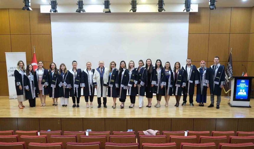 Mudanya Üniversitesi’nde öğrenciler beyaz önlükleriyle mesleğe ilk adımını attı