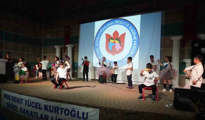Muş’ta özel öğrencilerin gösterisi büyük beğeni topladı