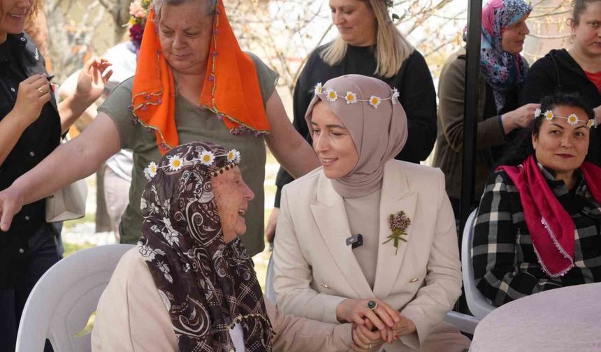 Niğde’de baharın gelişini müjdeleyen Hıdırellez düzenlenen etkinlikle kutlandı