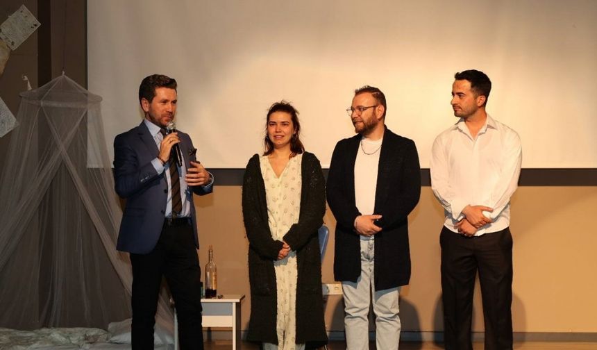 Ödüllü tiyatro oyunu Tavas’ta seyirciyle buluştu
