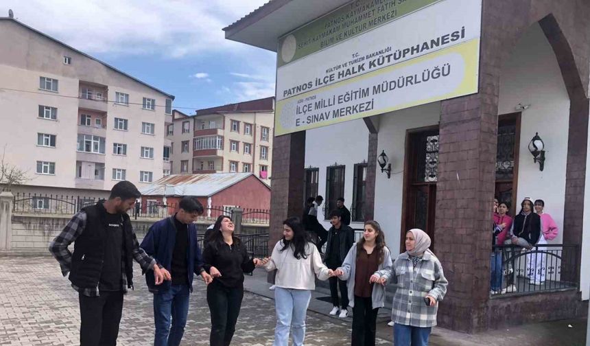 Öğrenciler Hıdırellezi kutladı