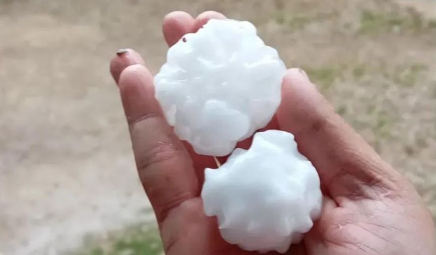 Osmaniye’de ceviz büyüklüğünde dolu yağdı