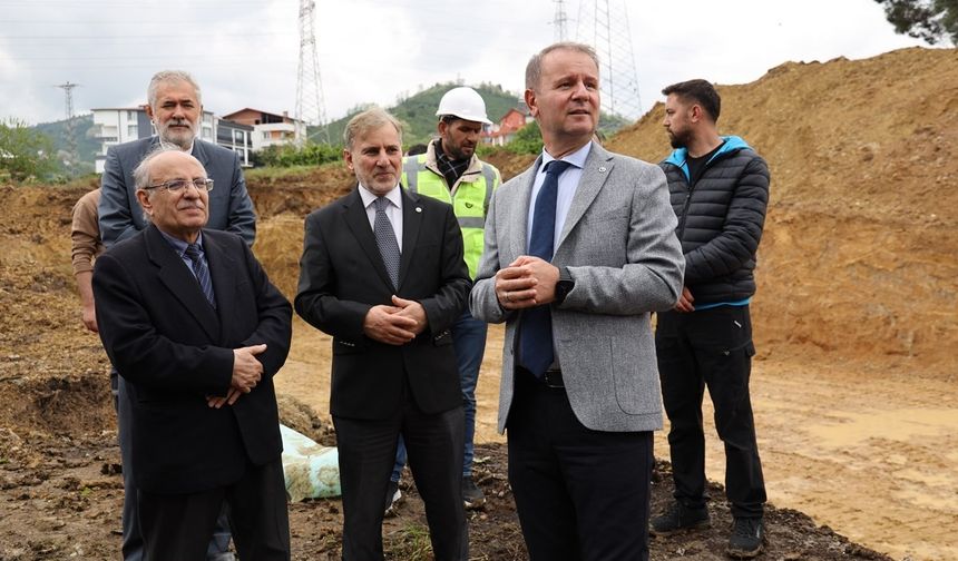 Rektör Baş: "Uzun çabalar sonucu ilahiyat fakültemizin temelini attık"