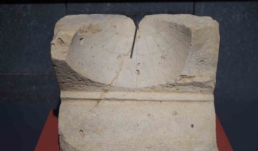 Roma Dönemi’ne ait güneş saati Samsun Müzesi’nde sergileniyor