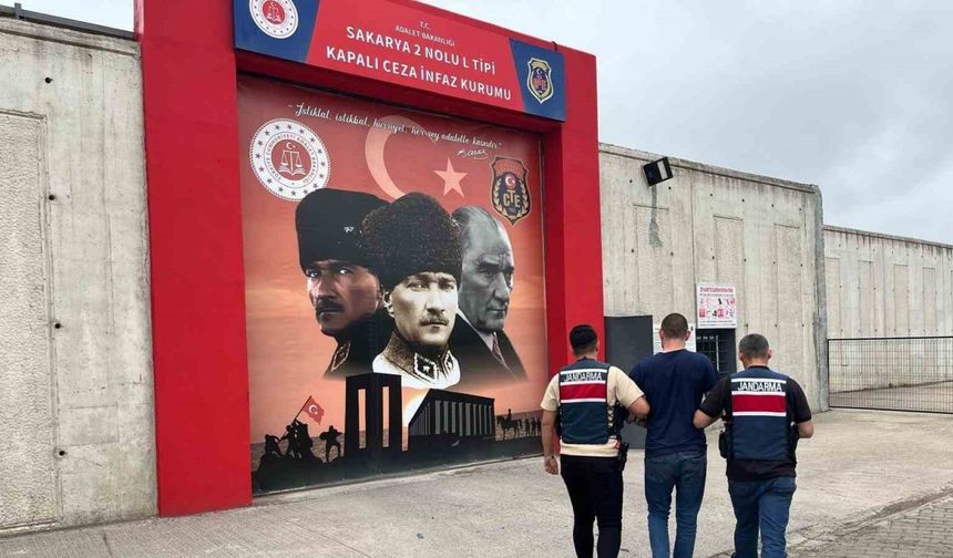 Sakarya’da 19 yıl 4 ay hapis cezası bulunan firari yakalandı