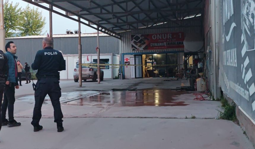 Sakarya’da oto yıkamacıda silahlı kavga: 1 yaralı