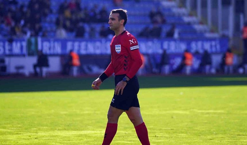 Trendyol Süper Lig’in 35. haftasında oynanacak Trabzonspor - Galatasaray maçını hakem Atilla Karaoğlan yönetecek.