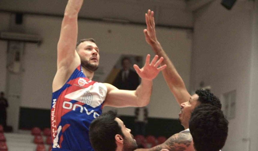 Türkiye Sigorta Basketbol Süper Ligi: Aliağa Petkimspor: 83 - Onvo Büyükçekmece : 82