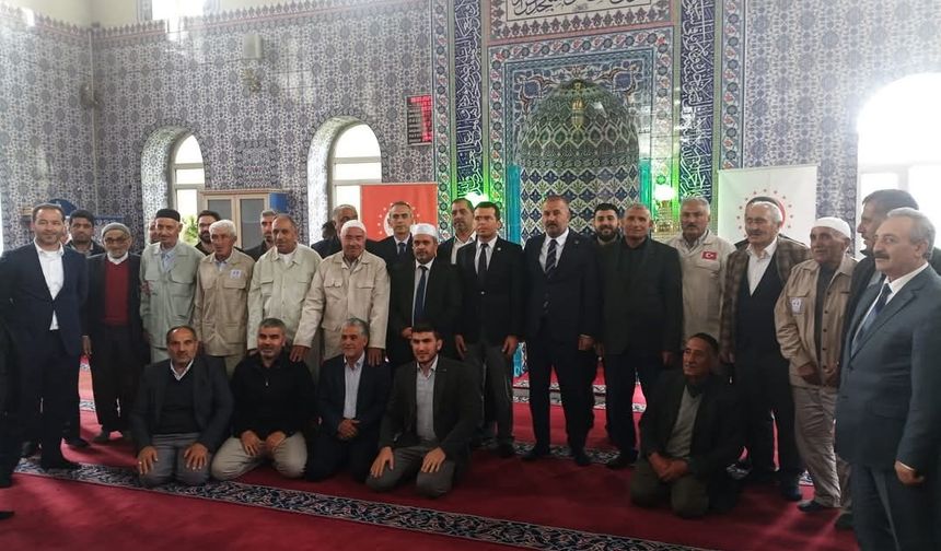 Tutak’ta hacı adayları kutsal topraklara uğurlandı