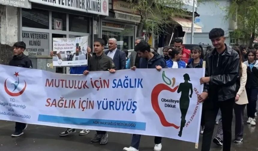 Tutak’ta vatandaşlar sağlık  için yürüdü
