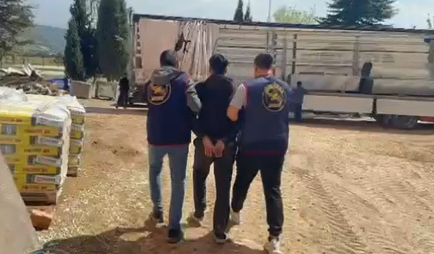 Van’da hırsızlık operasyonu: 8 gözaltı