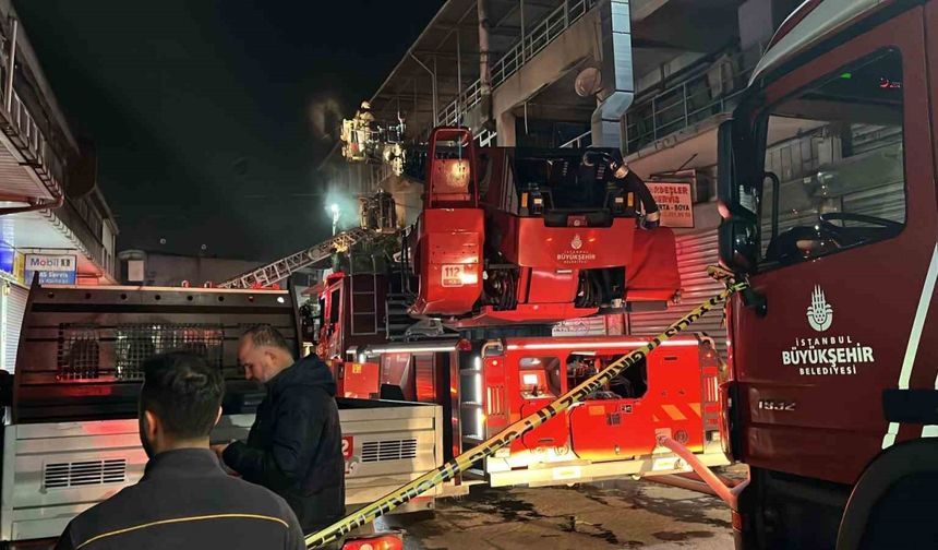 Zeytinburnu’nda conta atölyesinde çıkan yangın söndürüldü