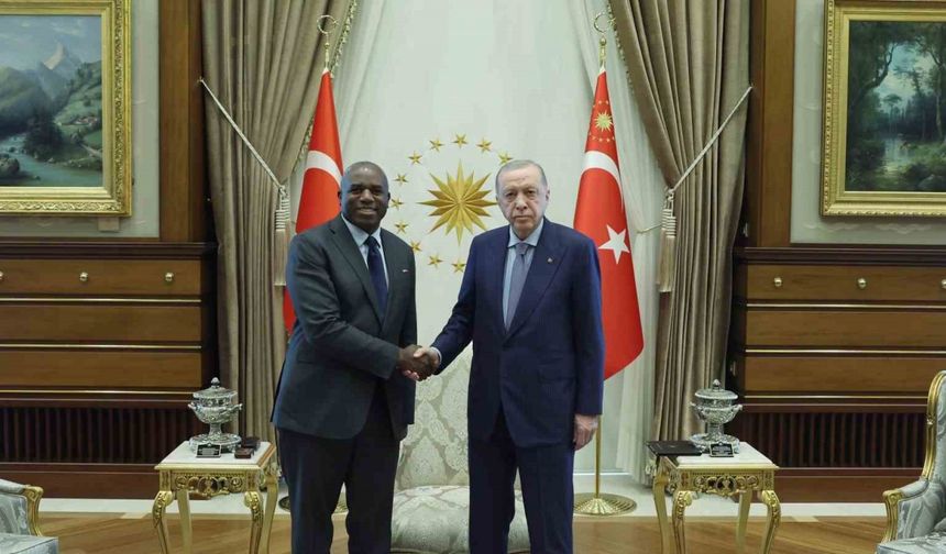 Cumhurbaşkanı Recep Tayyip Erdoğan, İngiltere Dışişleri Bakanı David Lammy’yi kabul etti.