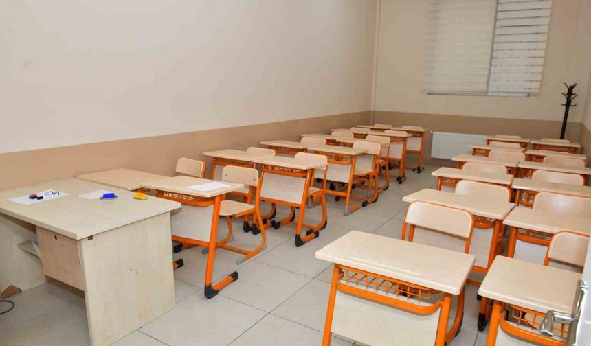 Esenyurt Belediyesi Roman Kültür evi yenilendi, yeni kurslarla hizmete başladı