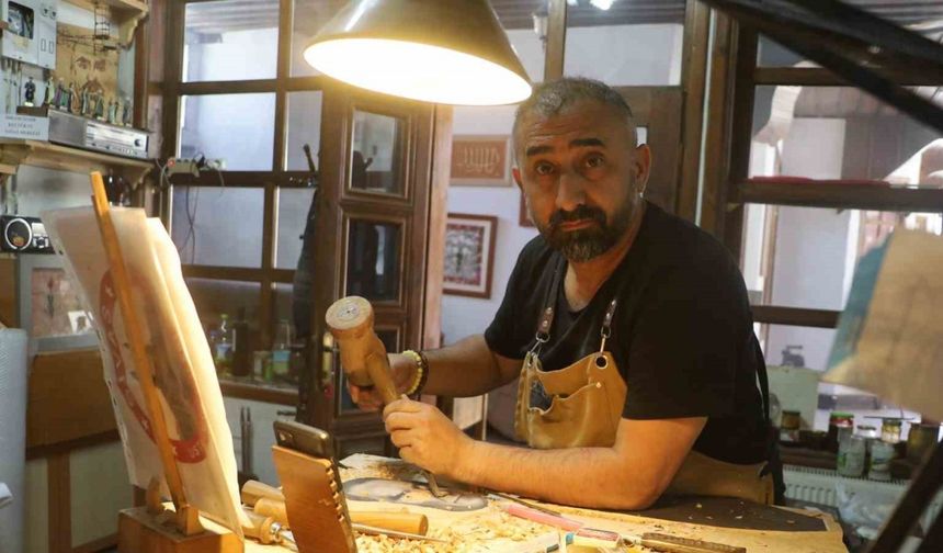 Sivas’ın tarihi değerleri Afrika kökenli ağaçlara işleniyor