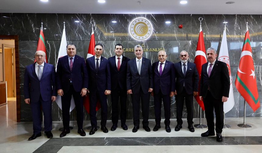 Ticaret Bakanı Bolat, ayakkabı sanayisinin temsilcileriyle bir araya geldi