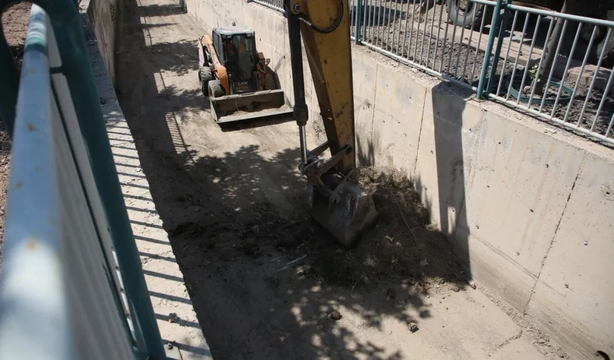 Kayseri Melikgazi'den şiddetli yağışlar öncesi temizlik