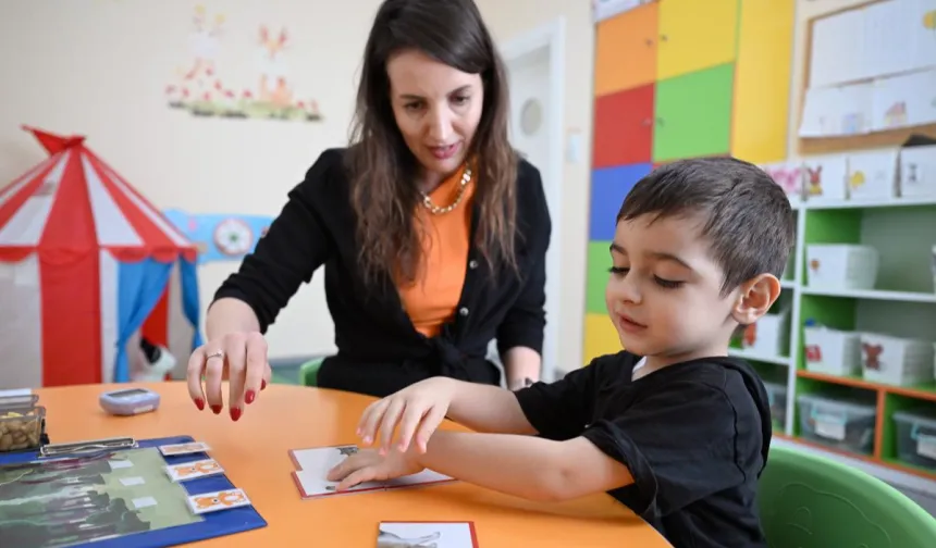 Mersin'de otizmli çocuklara umut olan merkez