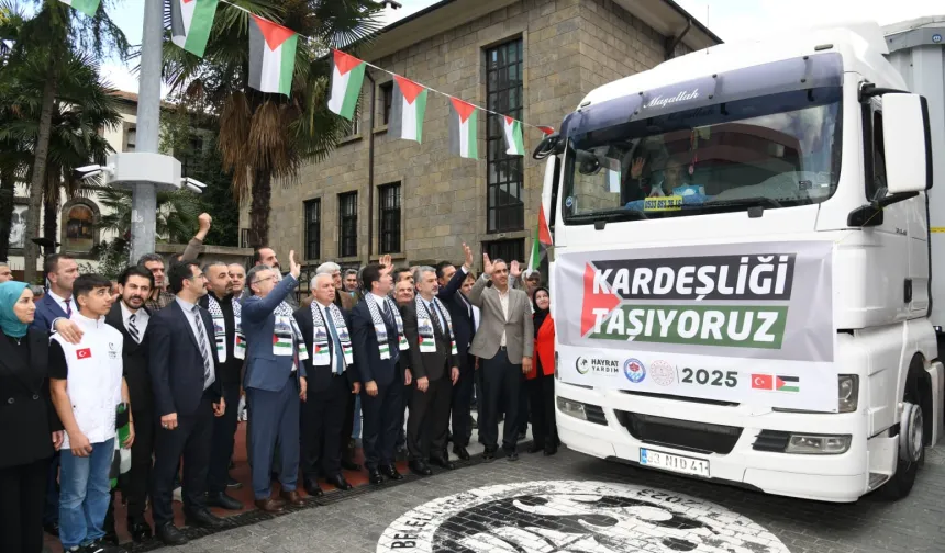 Trabzon'dan Gazze'ye 250 tonluk kardeşlik konvoyu