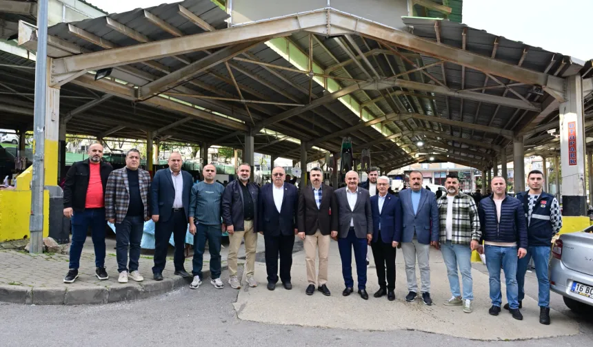 Bursa Yıldırım'da Başkan Yılmaz pazar esnafıyla buluştu