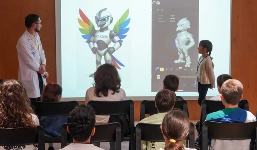 İstanbul Beylikdüzü'nde geleceği kodlayan dijital eğitim sürüyor