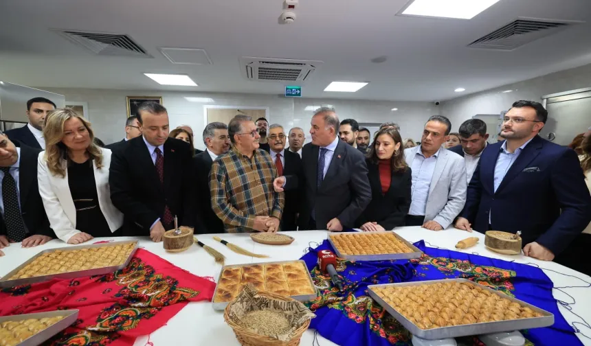 İstanbul Büyükşehir'den gençlik ve meslek eğitimine büyük yatırım