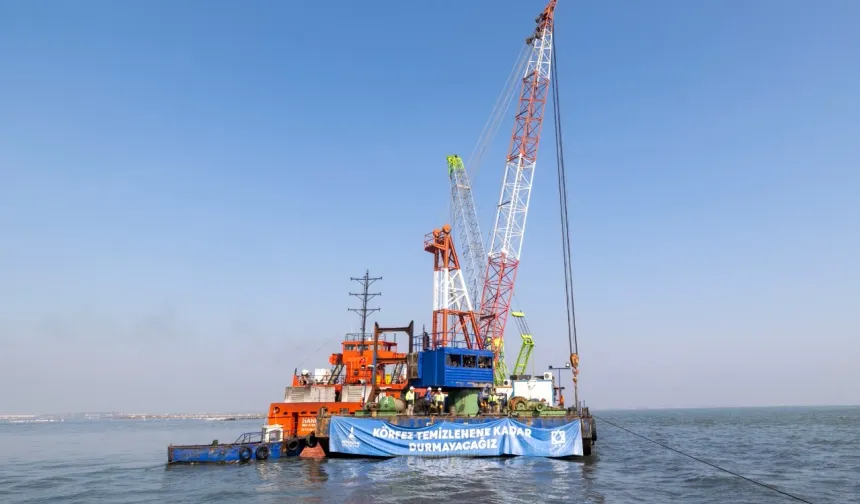 İzmir Körfezi için kritik buluşma... 21 bilim insanı Körfez için çalışacak