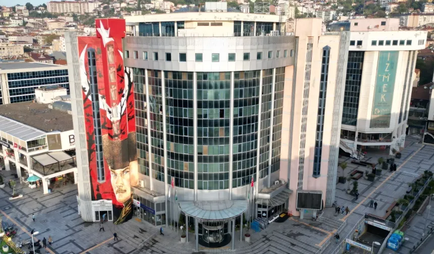 İzmit Belediyesi Temizlik Timi'ni güçlendiriyor