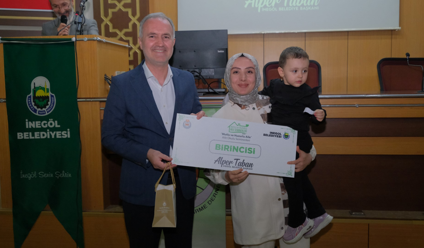 Aile Okulunda Ödüller Sahiplerini Buldu