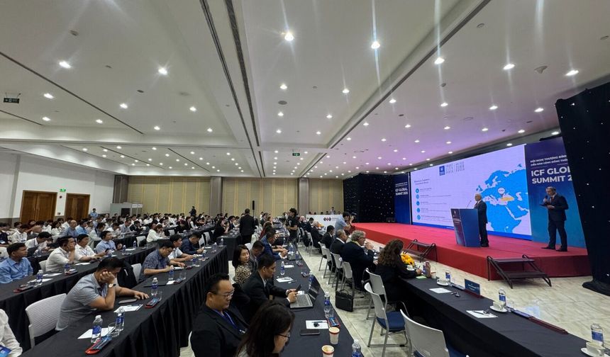 Bursa, akıllı şehir yolculuğunu dünyaya tanıttı