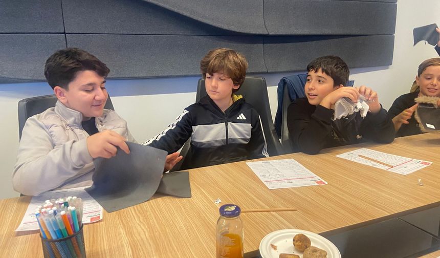 Çilek’te geleceğin tasarımcıları iş başında!