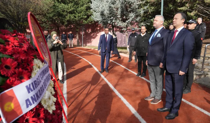 Cengiz Aytmatov Ankara Keçiören'de anıldı