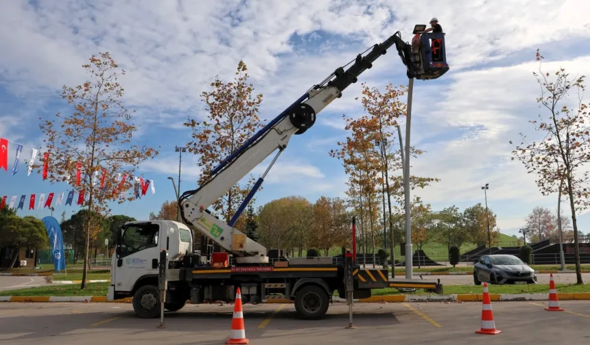 İzmit Sekapark'ta akıllı aydınlatma sistemi devrede