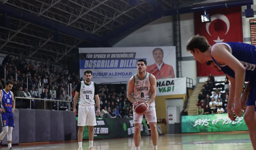 Sakarya Büyükşehir Basketbol Kütahya'da parkeye çıkıyor