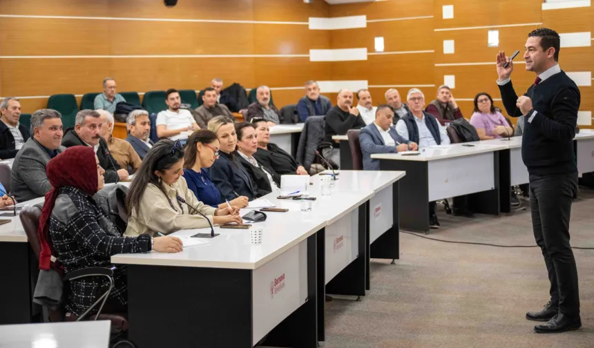 İzmirli muhtarlar Bornova Muhtarlar Akademisi'nde buluştu