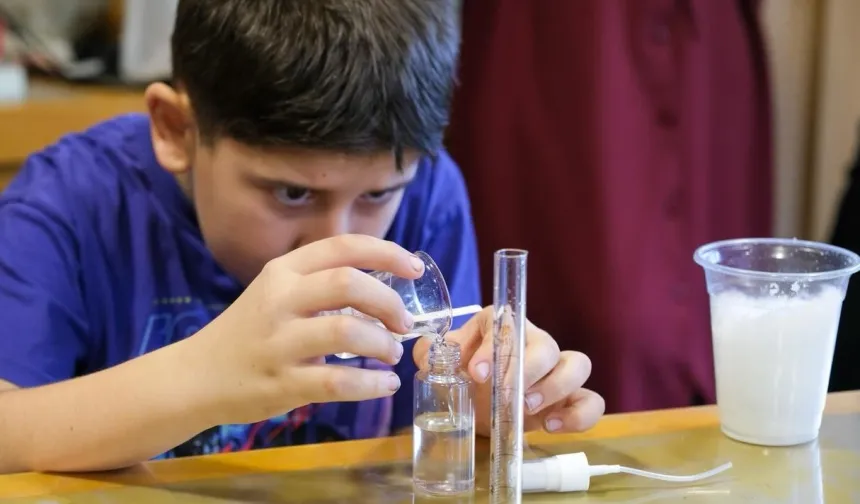 Kocaelili çocuklar 'Okula Bi Mola'da bilimle buluştu