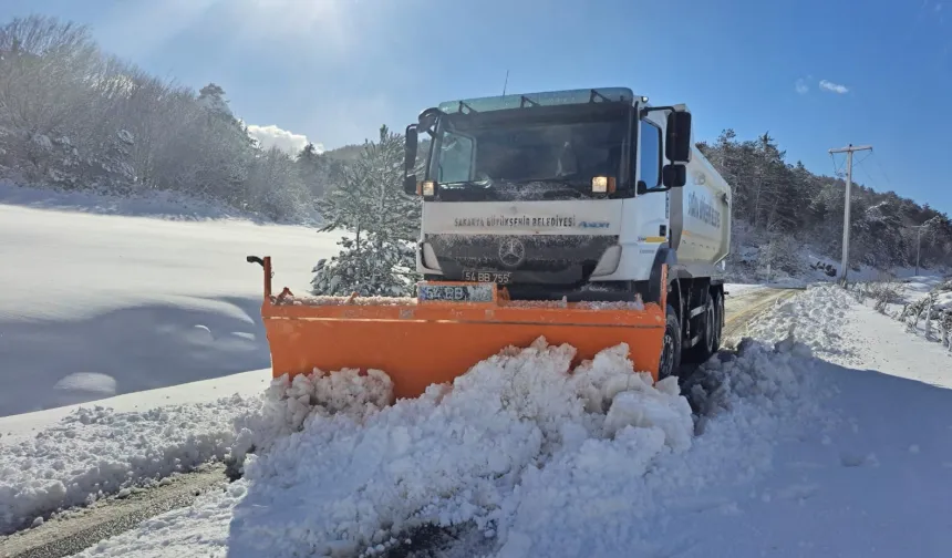 Sakarya'da son durum... 31 grup yolu ulaşıma açıldı